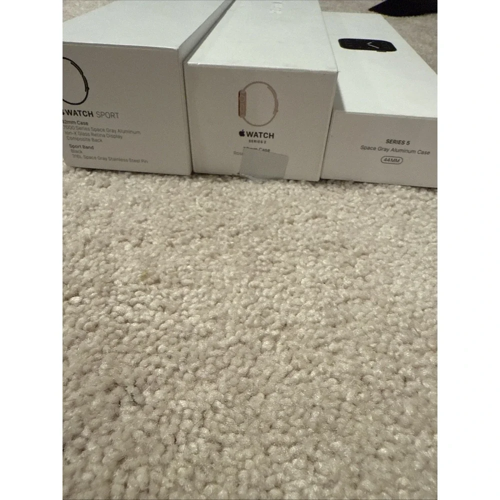 Apple Empty Boxes variety Ipad, Airpods, Watch series 2, series 5